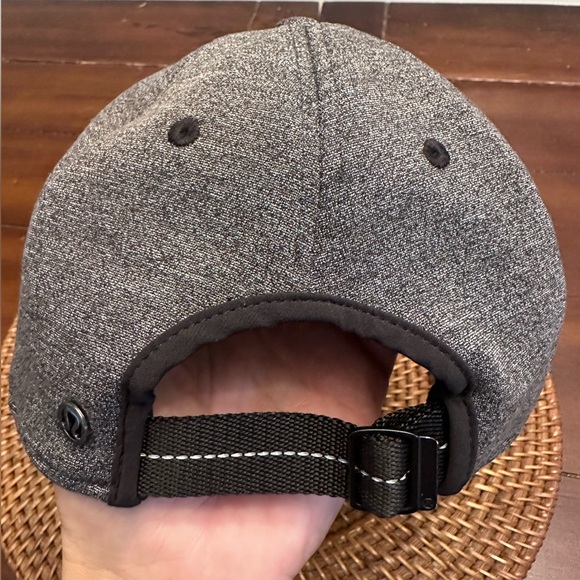Lululemon fast and free running hat - Picture 4 of 4